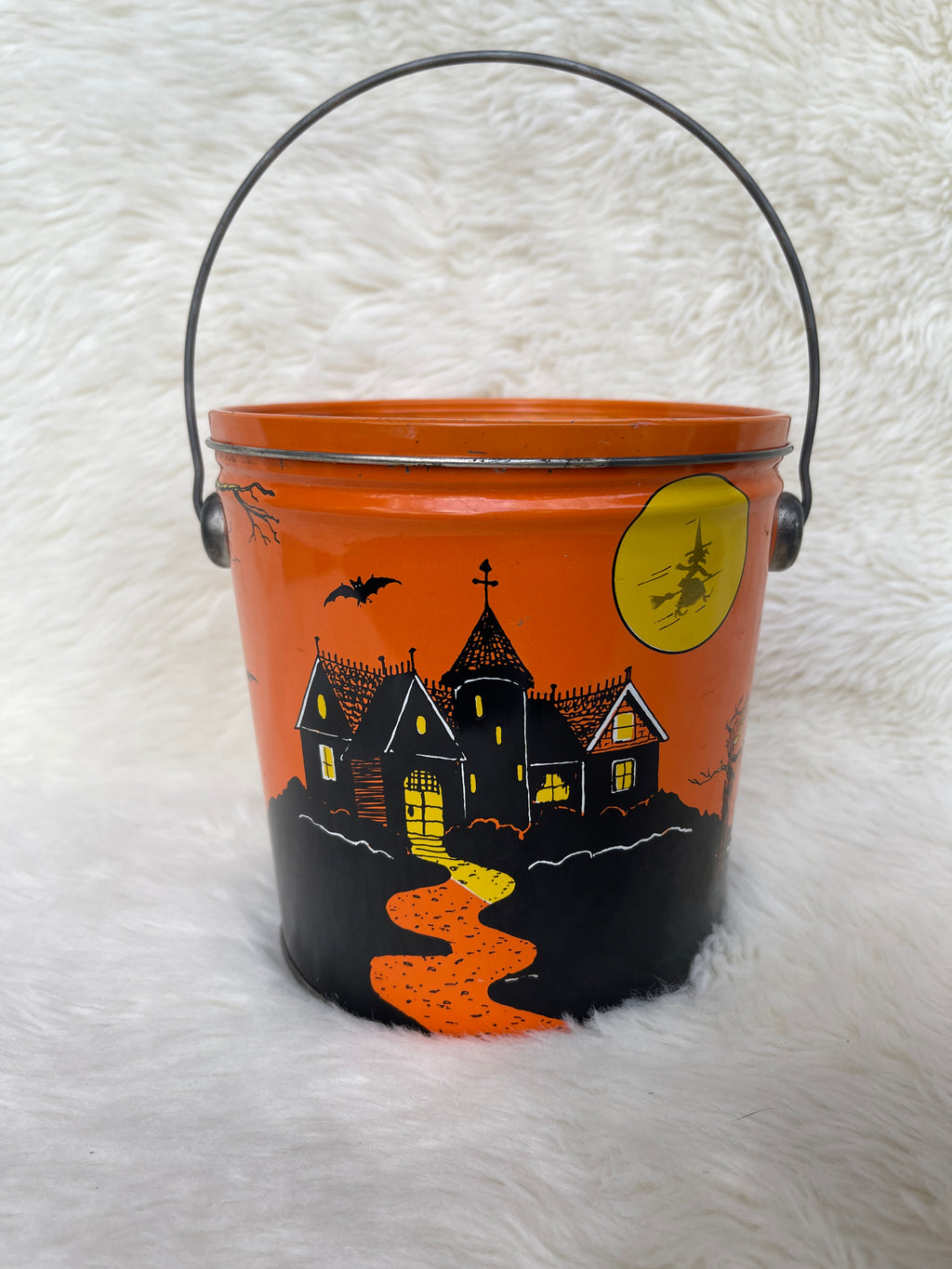 1982 “General Can” Metal Lidded Halloween Skeleton Witch Ghost Haunted House Bucket